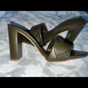LILIANA 4” Flat Toe Heels